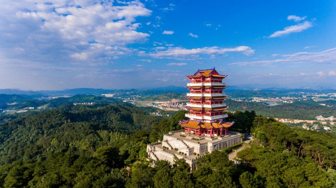 岭南与巴蜀的文旅碰撞 韶关丹霞机场通航城市推介会即将启程重庆、成都