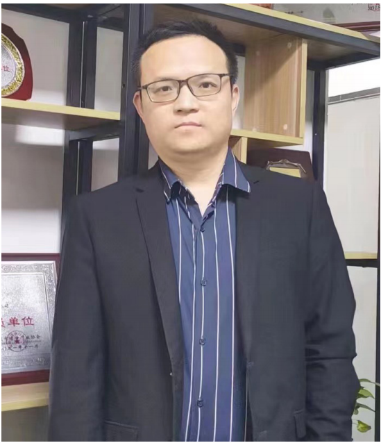 深圳市蓝拓创远科技有限公司创始人许辉霖