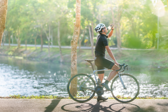国际骑行日，爱廷玖达泊西汀片，关爱男性骑手健康，让爱更持久