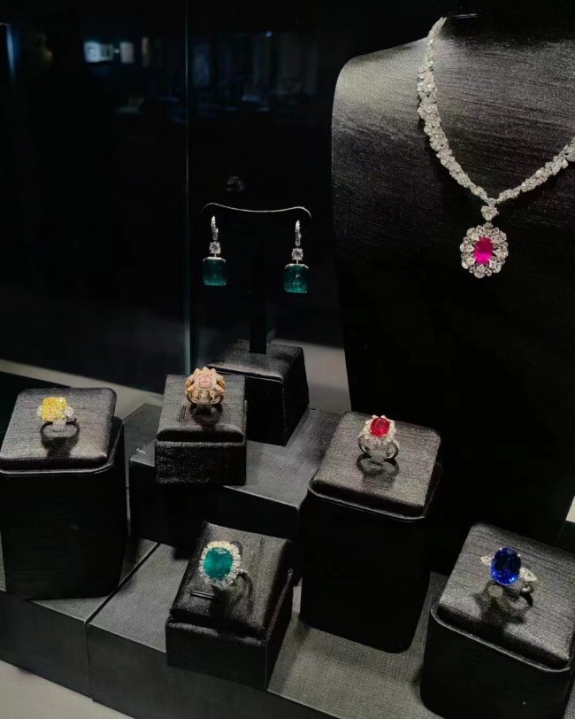专访：高级珠宝工艺师占悦欣——东方美学和珠宝艺术融为一体