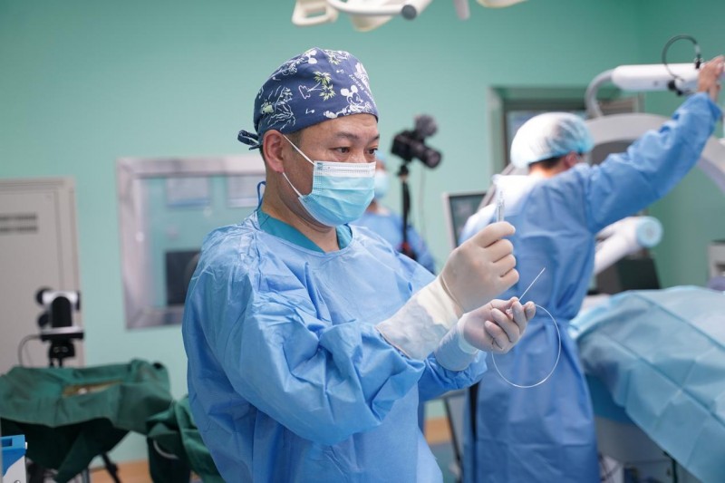 智慧诊疗丨跨越1800公里，彭胜医院成功完成5G远程三叉神经痛微创手术