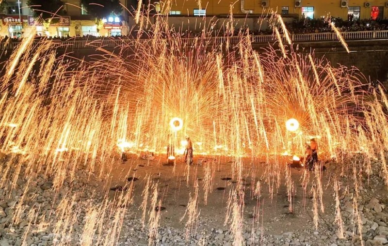 花灯璀璨中国年    元宵佳节汉中过